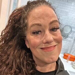 Meet your Posher, Jacquelyn